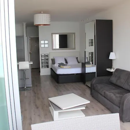 Pieds Dans L'eau Lägenhet *